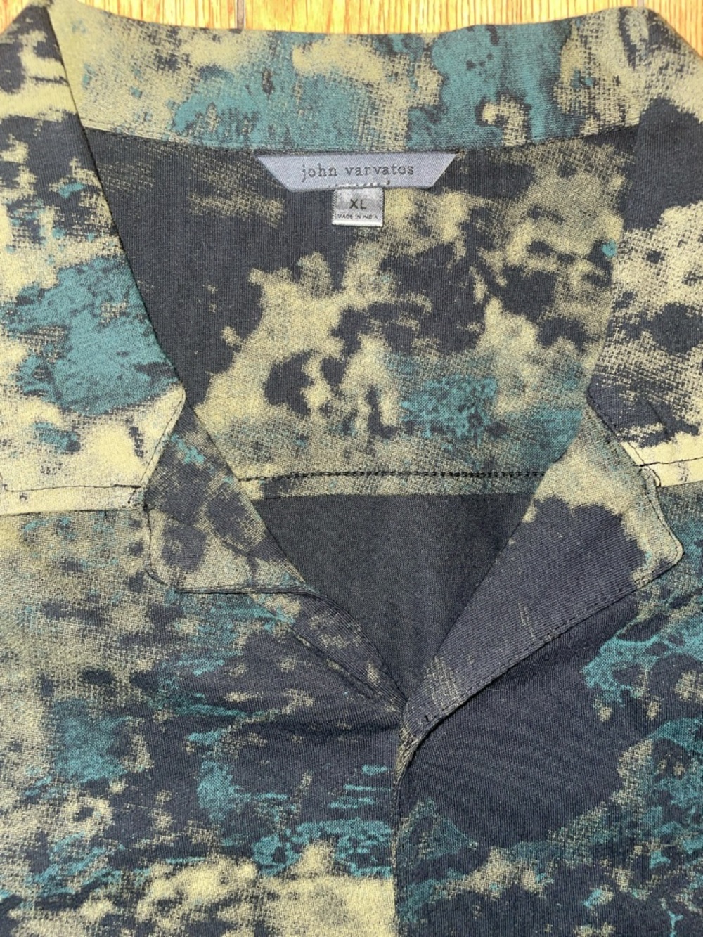 Men's Short Sleeve Button Shirt in Black and Olive 100% Organic Cotton - Picture 2 of 6